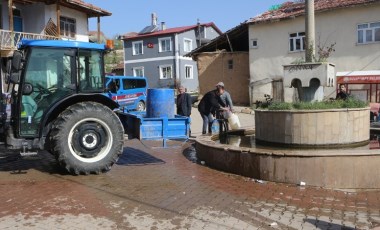 Tokat'ta depremin merkez üssünde su kesintisi: Çeşmelerden su taşıdılar