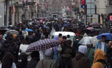 Boykot çağrısı Beyoğlu'nda karşılık bulmadı: 'Önce doların aşağı inmesi lazım'