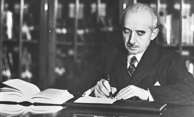 Kurtuluş savaşı kahramanı İsmet İnönü’nün kütüphanesinden kitaplar sergileniyor