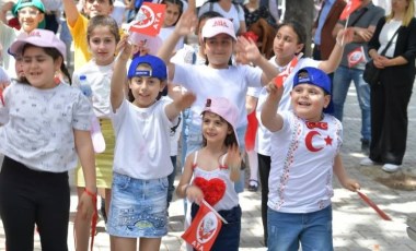 Beylikdüzü Belediyesi, 23 Nisan'ı Hatay'daki çocuklarla kutladı