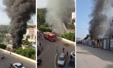 İskenderun Devlet Hastanesi'nde yangın: Poliklinik olarak kullanılan 3 konteyner kül oldu!