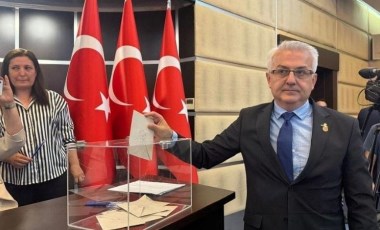 Kepez Belediye Başkanlığına kim seçildi? Kepez Belediye Başkanı Refik Emre Altekin kimdir, kaç yaşında, nereli?