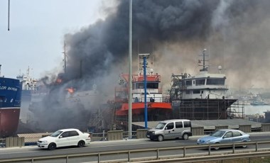 Ordu’da tekne yangını... Gökyüzünü dumanlar kapladı!