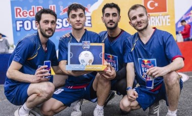 Red Bull Four 2 Score’da kazanan Futbolun Çavuşları!