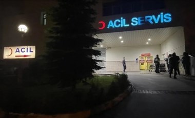 Ardahan'da 25 lise öğrencisi gıda zehirlemesi şüphesiyle hastaneye başvurdu