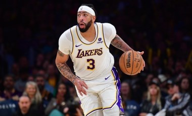 NBA'de Anthony Davis'in double-double'ı Los Angeles Lakers'ı galibiyete taşıdı!