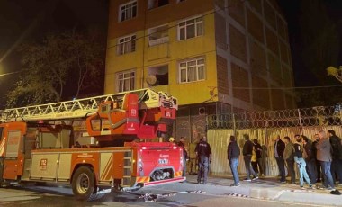 Avcılar’da 4 katlı binada yangın: 11 kişi mahsur kaldı!