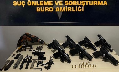 İzmir'de kaçak silah atölyesine baskın: 2’si firari 3 gözaltı