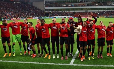 Bayer Leverkusen, 59 yıllık rekoru kırarak finale yükseldi!