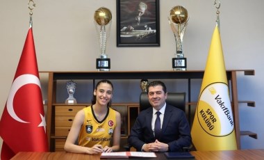 VakıfBank, Deniz Uyanık'ı kadrosuna kattı!