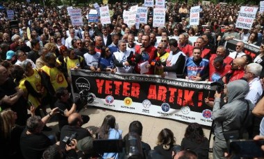 Binlerce öğretmen öldürülen meslektaşları için alanda: Hesap verin