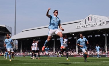 Manchester City, güle oynaya liderliği aldı!