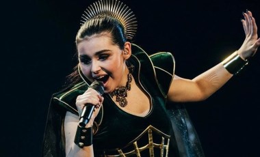 Norveçli şarkıcı Alessandra Mele’den İsrail protestosu: Eurovision finalinde ülkesinin oylarını sunma görevinden çekildi