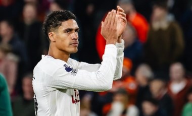 40 milyon Euro ödenmişti: Manchester United'dan Raphael Varane kararı!