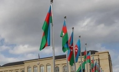 Azerbaycan, Yeni Kaledonya'daki olaylar nedeniyle Azerbaycan'ı suçlayan Fransa'ya tepki gösterdi