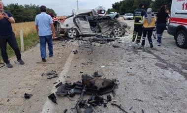 Trafik kazası sonrası ortalık savaş alanına döndü