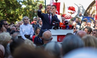 Özgür Özel'den gençlere çağrı: 'Atatürk, Cumhuriyet'i gençlere emanet etti'