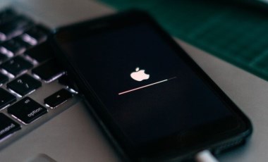 iOS 17.5 ile iPhone'lara onarım durumu özelliği geliyor