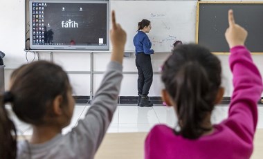 MEB resmen duyurdu: Sözleşmeli öğretmen ataması için başvurular başladı