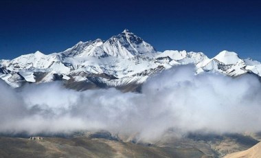 Nepalli dağcı, Everest Dağı'nda ölü bulundu