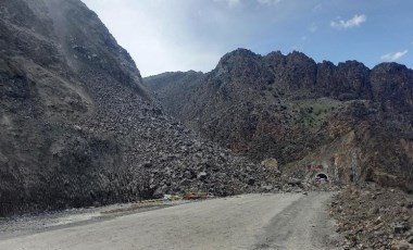 Artvin-Erzurum karayolu tek şeritten kontrollü ulaşıma açıldı