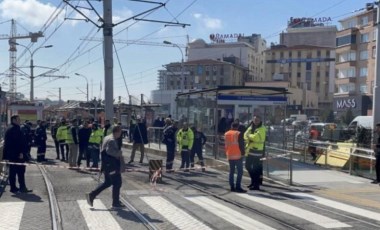 Güngören'de ters yönden dönen araca tramvay çarptı: 2 yaralı