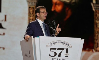 Ekrem İmamoğlu İstanbul'un Fethi'nin 571'inci yıl dönümü kutlama töreninde konuştu