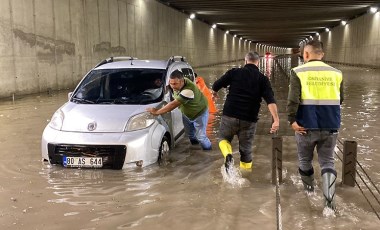 Osmaniye'de sağanak: Devlet Bahçeli alt geçidi ulaşıma kapandı