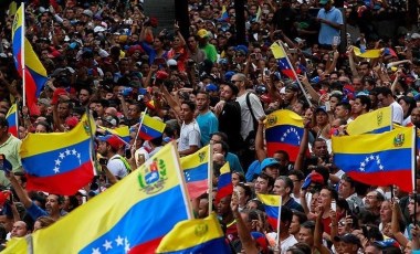 Venezuela'da 2 muhalife yolsuzluk suçlaması: Yakalama kararı çıkartıldı