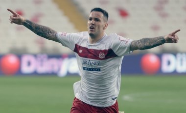 Sivasspor'dan Rey Manaj açıklaması: '2-3 transfer teklifi var'