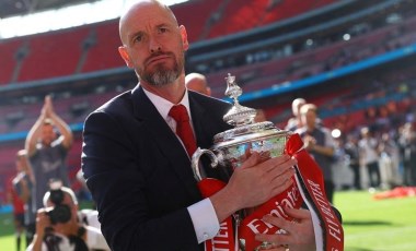 FA Cup'ta zafere ulaşmıştı: Manchester United'dan Erik ten Hag kararı!