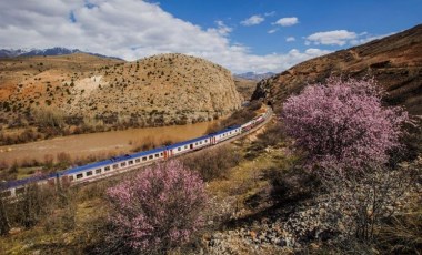 Doğu Ekspresi’ne alternatif: Turistik Tatvan Treni yola çıkıyor