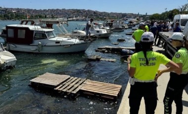 Fatih'te park edilmek istenen otomobil denize düştü