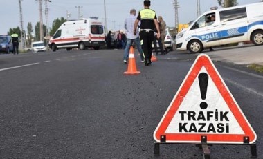 Sivas’ta hafif ticari araç devrildi: 6 kişi yaralandı