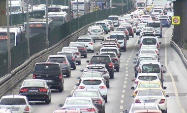 İstanbul'da 'bayram tatili' sonrası ilk iş gününde trafik yoğunluğu