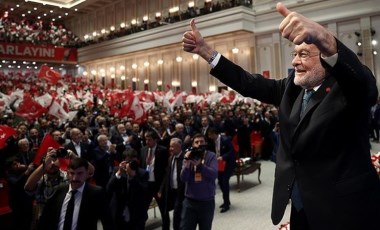 Saadet Partisi'nde olağanüstü kongre hazırlıkları...  Karamollaoğlu, yeni genel başkan adaylarını bugün açıklayacak