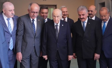 Devlet Bahçeli 'rahatsızlandı' iddiası... Grup toplantısında ilk kez oturarak konuşmuştu: Sebebi ortaya çıktı