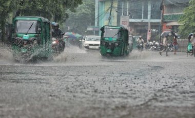 Bangladeş'te sel felaketi: Binlerce kişi hastalıklara yakalandı