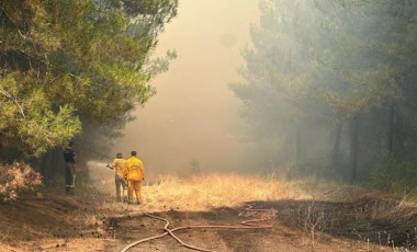 Bursa’da makilik yangını: Ekipler alevlerin içinde kaldı!