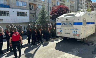 Hakkari'de 'kayyum' protestolarına polis müdahale etti