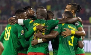 Kamerun, Aboubakar'la rahat kazandı!