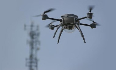 İstanbul'da 600 metredeki drone kuleyi harekete geçirdi