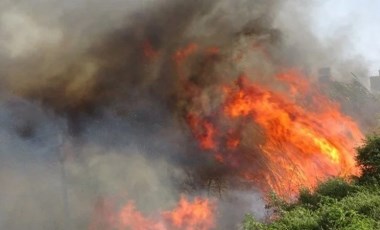 Hurda yakmak isterken mahalleyi ateşe veren hurdacı tutuklandı