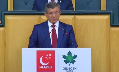 Davutoğlu'ndan '15 Temmuz' konuşması: Onlar Cumhurbaşkanlığı Hükümet Sistemi kurulsun, diye mi şehit oldu?