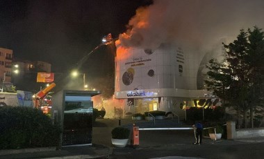 İstanbul'da özel banka şubesinde yangın