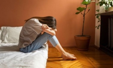 Majör depresyon belirtileri, sosyal ve mesleki alanlarda sorunlara neden oluyor