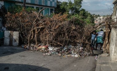 Kenya'da bir çöplükte 9 kişinin cansız bedenine ulaşıldı