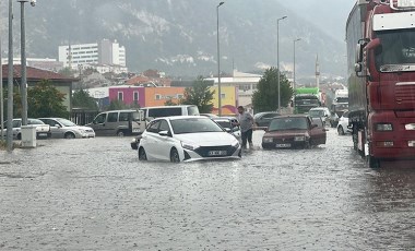 Kütahya’da sağanak: Hayatı olumsuz etkiledi