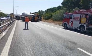 Büyükçekmece'de yakıt tankeri devrildi: Yol trafiğe kapatıldı!