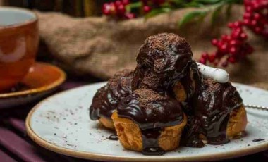 Pastane usulü profiterol tarifi! Profiterol hamurun sönmemesi için yapmanız gereken...